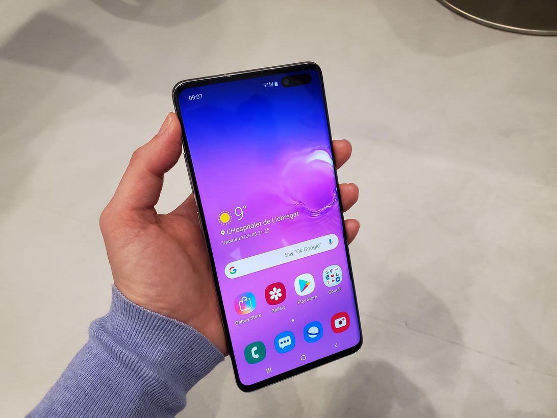 galaxy-s10-5g-shot-on-galaxy-s10-plus-1